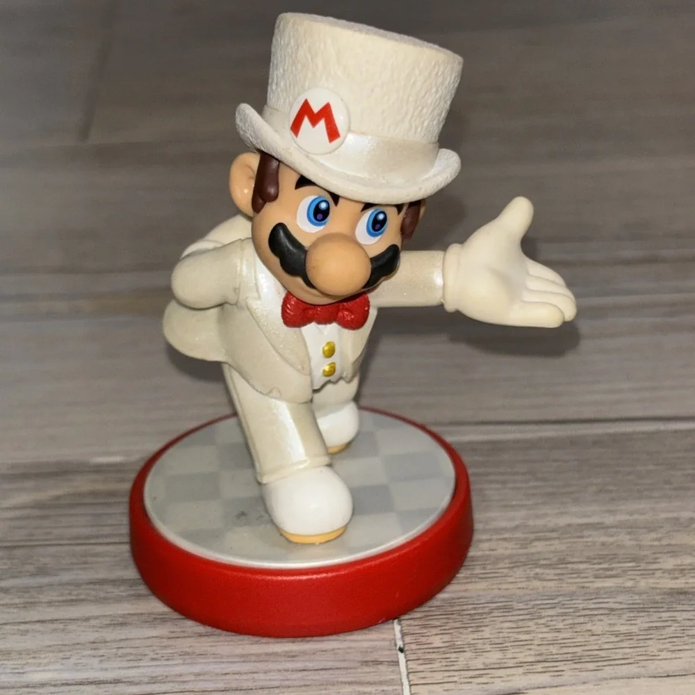 Nintendo Mario Amiibo Figurines Set Of 3 Mario Princess Peach Bowser Wedding